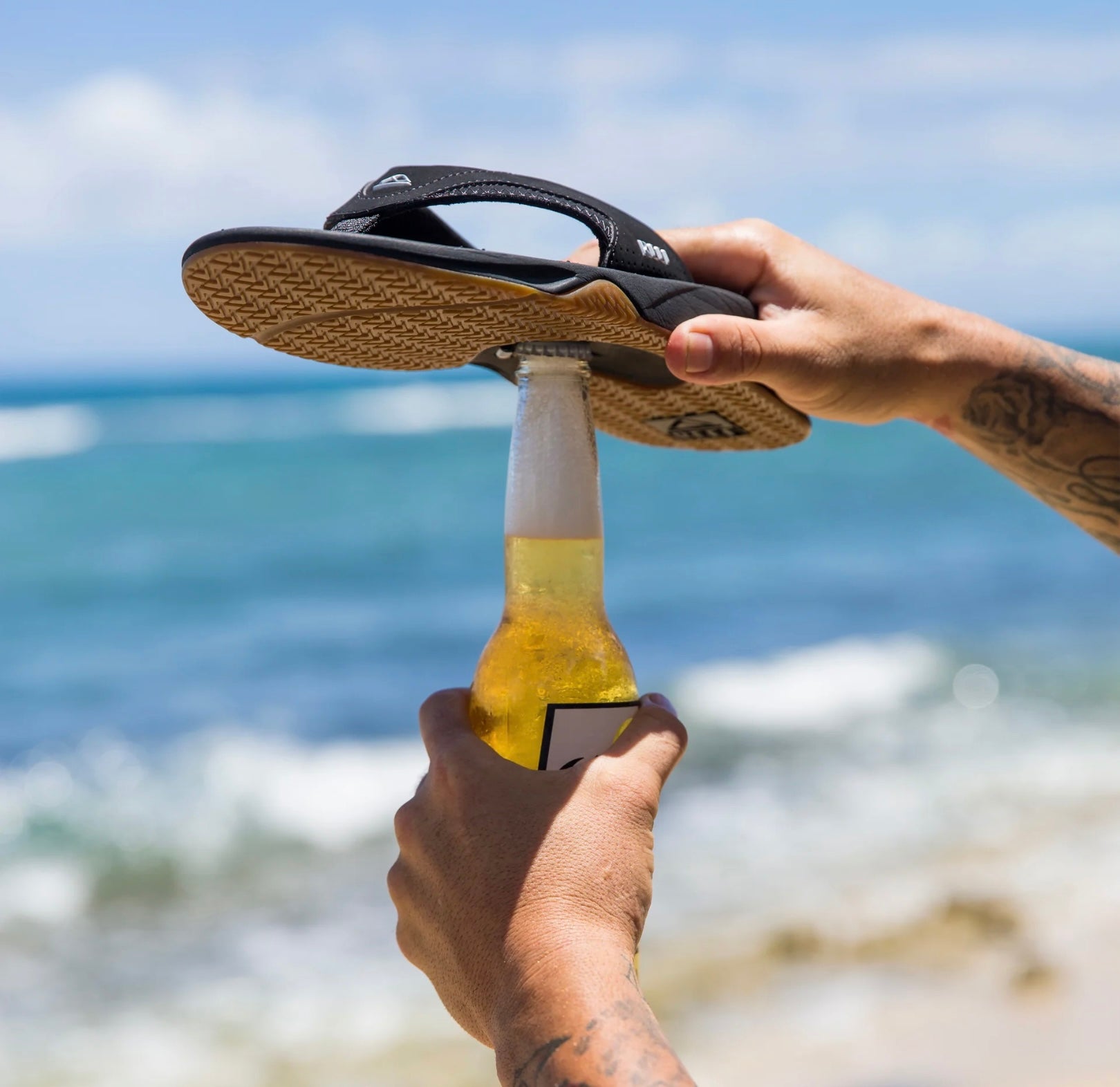 Reef Men's Fanning Flip Flops with Bottle Opener